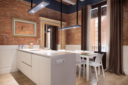 Colon Deluxe con Piscina cerca del Mar