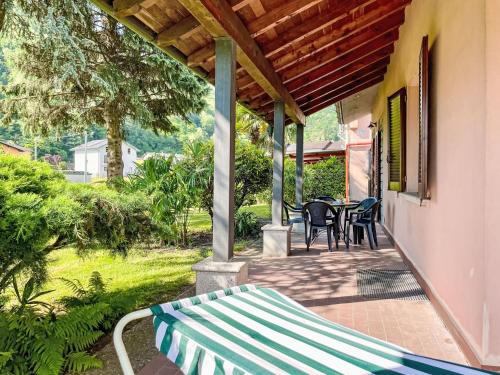 Zahrada ubytování Holiday Home Casa Alessio by Interhome