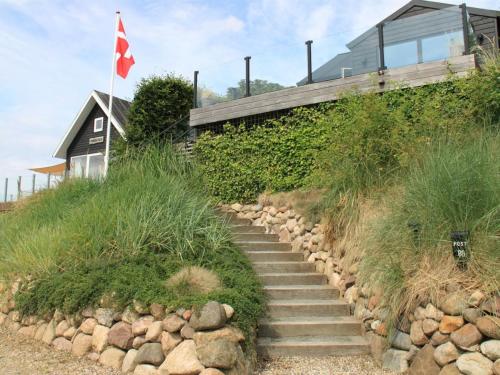 Zahrada ubytování Holiday Home Valia - 20m from the sea by Interhome