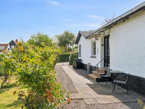 Zahrada ubytování Holiday Home Keld - 350m from the sea by Interhome