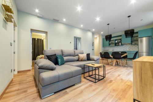 Modern and Refurbished - 2Bedrooms 2Baths-Justicia