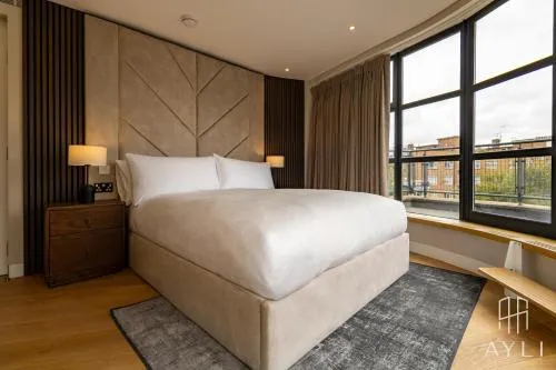 AYLI - Kensington photo 189