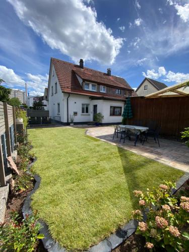 حديقة خارج Modernes Ferienhaus mit Kochinsel, Garten, 2 Parkplätze inkl, 4-8 Pers