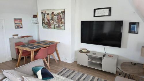Calaisdream tesisinde bir televizyon ve/veya eğlence merkezi