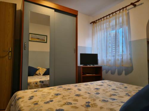 Studio Apartment Marija Franko - Blue - A3