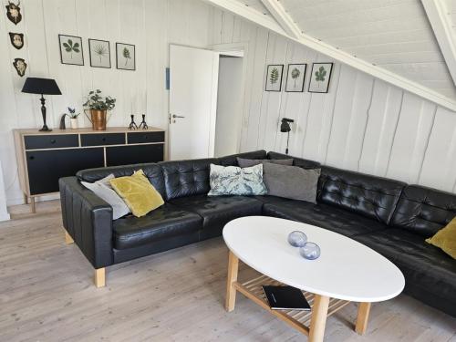 Posezení v ubytování Holiday Home Matthis - 500m to the inlet by Interhome