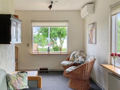 Χώρος καθιστικού στο Holiday Home Launo - 150m to the fjord by Interhome