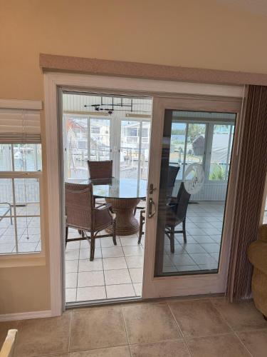 Φωτογραφία από το άλμπουμ του 14 Nancy Lane σε Fort Myers Beach