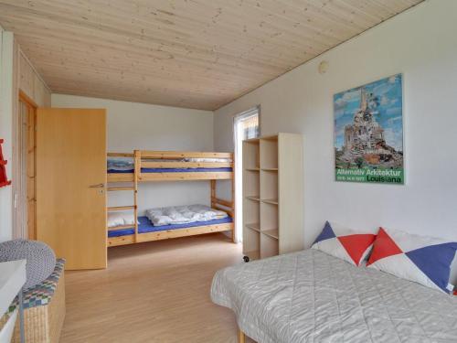 Postel nebo postele na pokoji v ubytování Holiday Home Giselle - 150m from the sea by Interhome