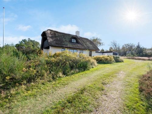Zahrada ubytování Holiday Home Tordis - 300m to the inlet by Interhome