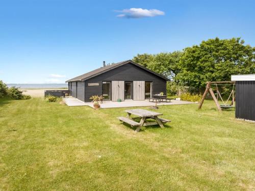 Κήπος έξω από το Holiday Home Aslag - 150m to the fjord by Interhome