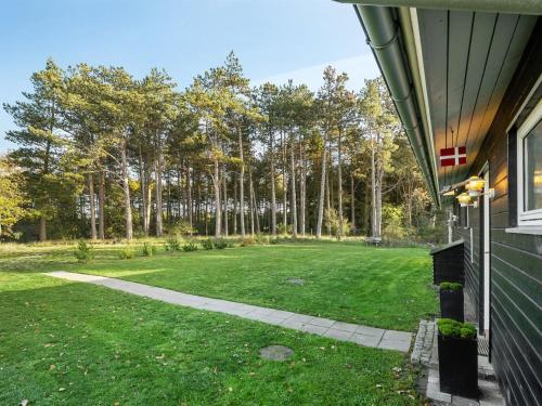 Taman di luar Holiday Home Elfriede - 400m to the fjord by Interhome
