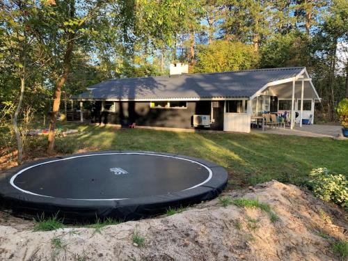 Κήπος έξω από το Holiday Home Jakko - 300m from the sea by Interhome