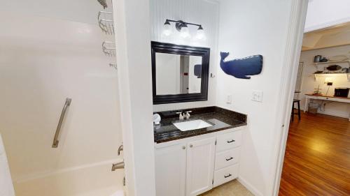 Køkken eller tekøkken på Sea Island Cotton Cottage