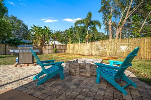 Κήπος έξω από το Green Oasis - Heated Pool, Mini-Golf, Ping Pong, 13 min Beach