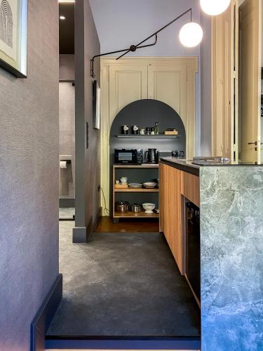 84 Luxury Suites in Center of Athens