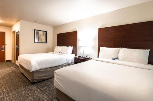 Katil atau katil-katil dalam bilik di Cobblestone Inn & Suites - Big Lake