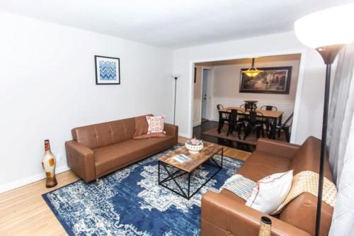 Φωτογραφία από το άλμπουμ του Rose Drive Brickstone 8 σε Center Point