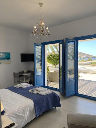 Luxury studio on the beach