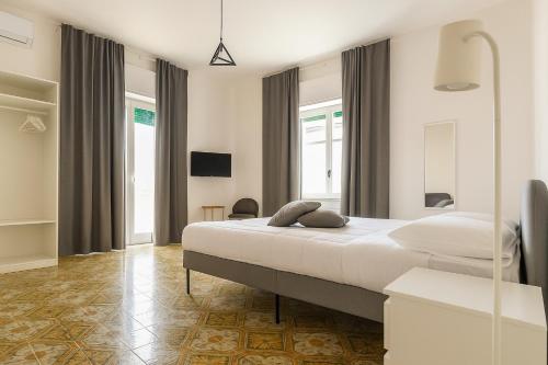 Nella's Carlo III Apartment