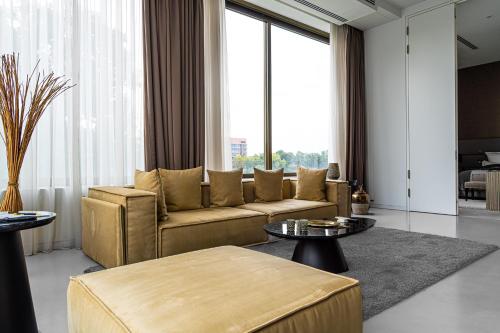 Un lugar para sentarse en Main Suites