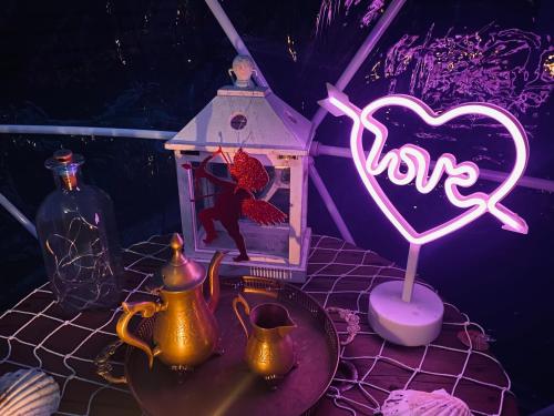 Foto Villa Cupido Rifugio romantico con Spa privata e terrazza vicino Torino 4