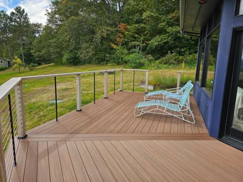 Un balcón o terraza de Private deck facing the Green Mountain Valley