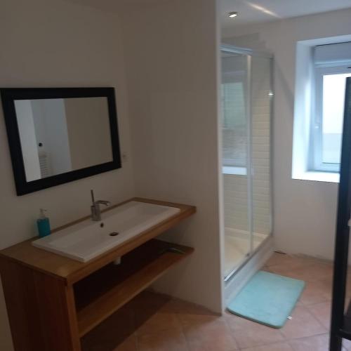 Ένα μπάνιο στο Home Cozy