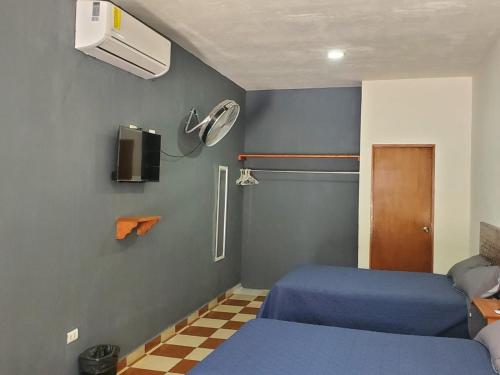 Φωτογραφία από το άλμπουμ του Casa Camino Real, Habitación 1, Baño privado, Cafetera Escritorio σε Ciudad Valles