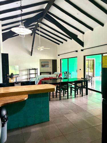 Fotografie z fotogalerie ubytování Luz del trópico en casa verde v destinaci Garita