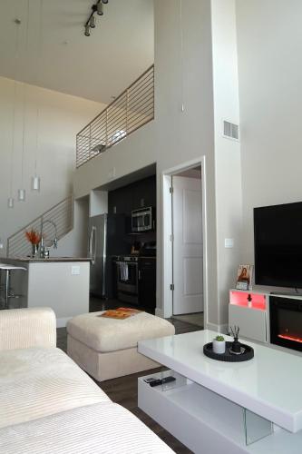 Gallery image of 2Bedrooms Lakeview Loft Walk to Mill Ave and ASU in Tempe