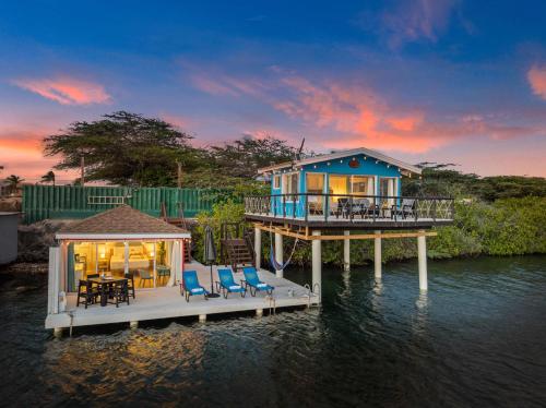 Oceanfront 2br Retreat W Private Dock Oranjestad