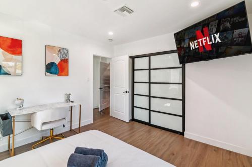 Gallery image of Chic 3BR 2BA Home in Encino in Encino