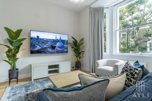AYLI - Kensington photo 231
