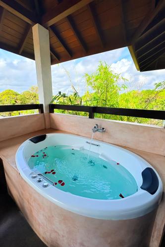 Gambar di galeri bagi Terrace Green Hotel and Spa - Free Airport Shuttle Service di Negombo