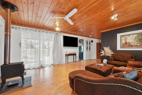 Gallery image of Sunshine Villa - 484 Kessell Rd, Middleton in Middleton