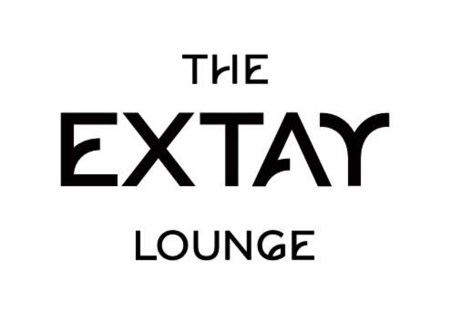 THE EXTAY Lounge Jongnoに飾ってある許可証、賞状、看板またはその他の書類