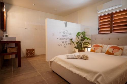 Luxury Ocean View Villa with Private Pool - Curaçaoにあるベッド