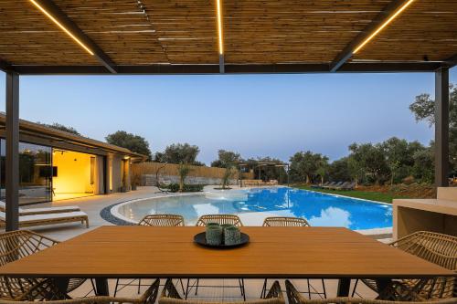 Salisol Villa - Green Oasis