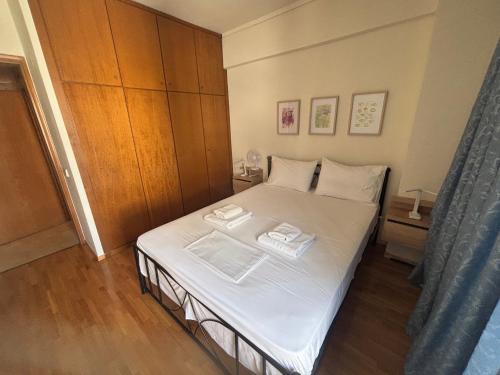 Nikopoleos Home