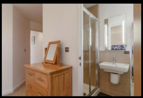 Et badeværelse på Tallyn House 202