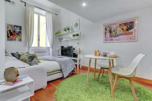 Colosseo - MecenStudio - Home and More