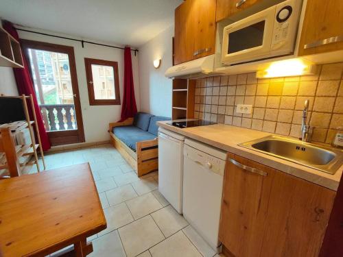 Studio confortable, proche pistes & commerces, balcon