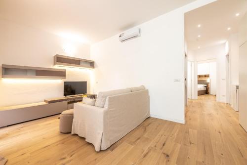 Navigli 2-Bedroom and Sofa Bed Home