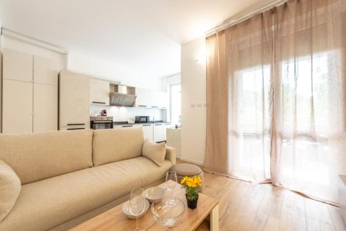 Navigli 2-Bedroom and Sofa Bed Home