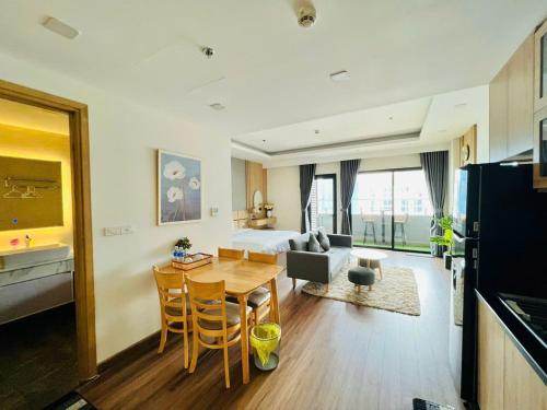 Küche/Küchenzeile in der Unterkunft FLC Luxury Quy Nhon-Sea view - An Apartment