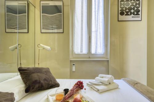 Cerva - Cozy 1 BR with balcony in San Babila by Rentopolis