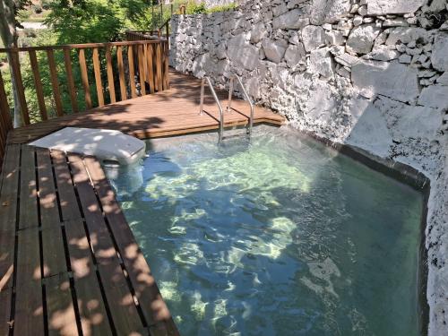 Bazén v ubytování Quinta do Valdalágea nebo v jeho okolí