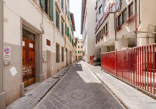 Heart of Florence Apartment