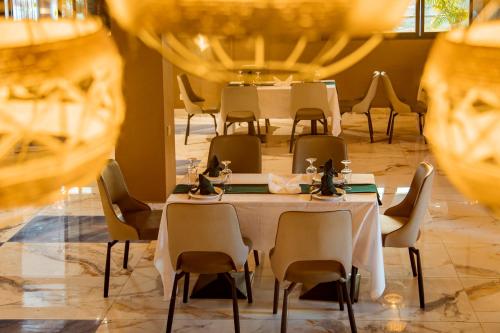 Centric Hotelにあるレストランまたは飲食店